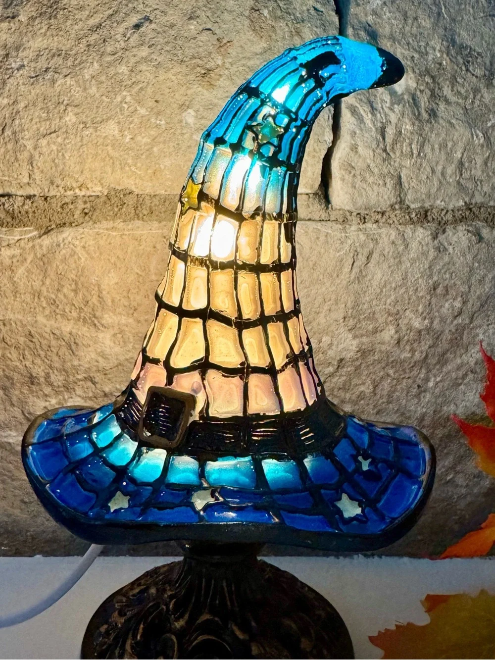 New Halloween RESIN Blue Witch’s Hat w/ Stars USB Warm White Night Light Lamp 7”